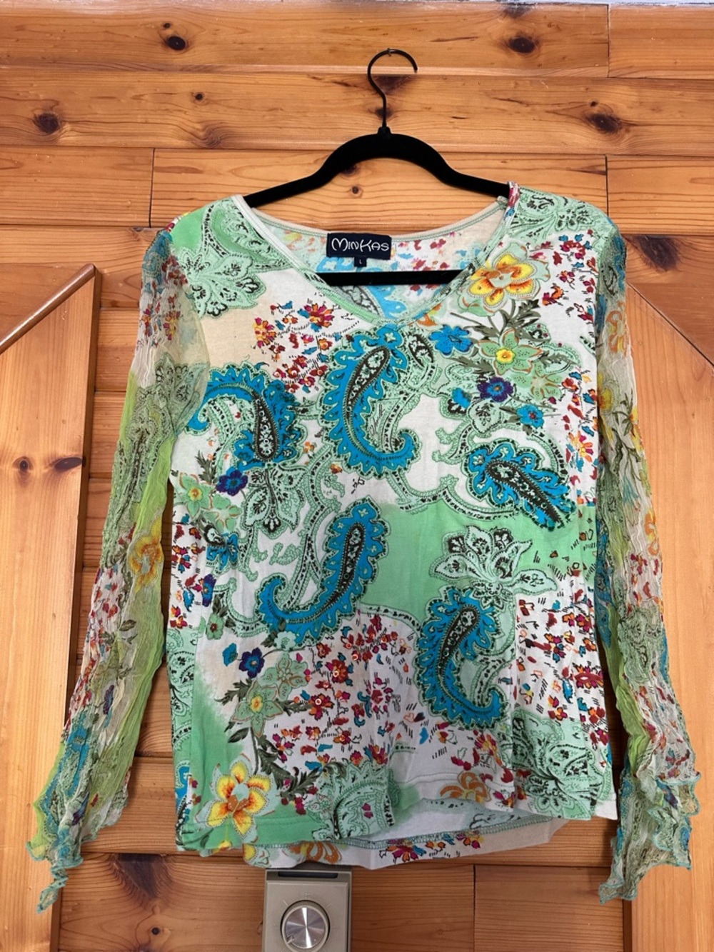 Minkas Green Floral Paisley Long-Sleeve Women's Top